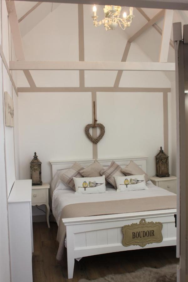 רייד Beautiful Barn Conversion, 3 Bed, Hot Tub, Sauna, Gym, Enclosed Garden מראה חיצוני תמונה