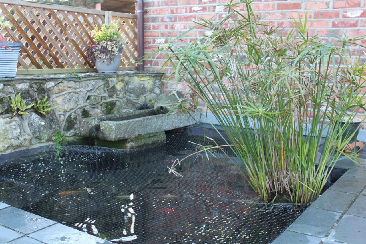 רייד Beautiful Barn Conversion, 3 Bed, Hot Tub, Sauna, Gym, Enclosed Garden מראה חיצוני תמונה