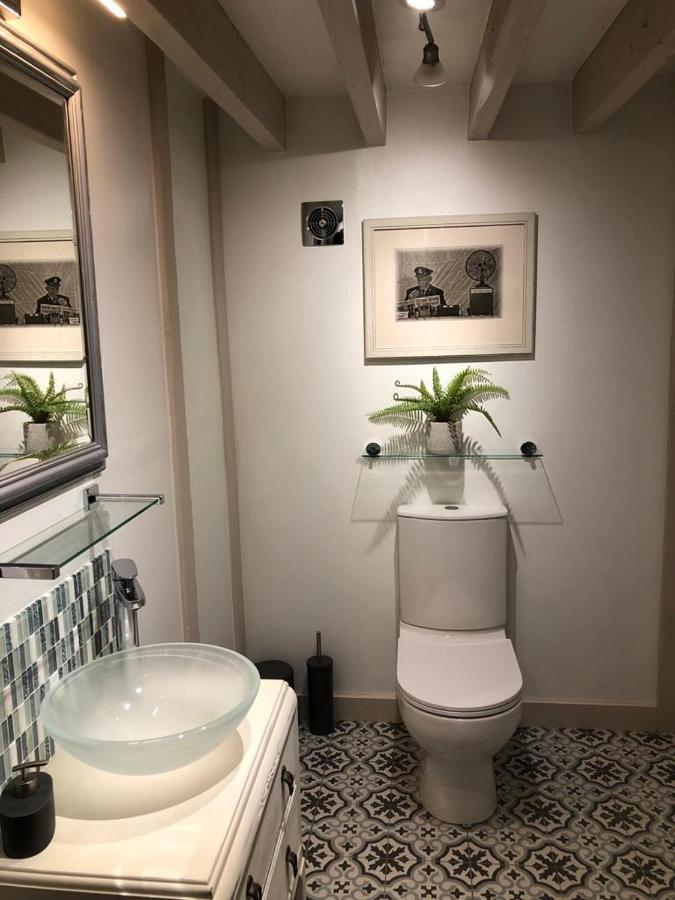 רייד Beautiful Barn Conversion, 3 Bed, Hot Tub, Sauna, Gym, Enclosed Garden מראה חיצוני תמונה